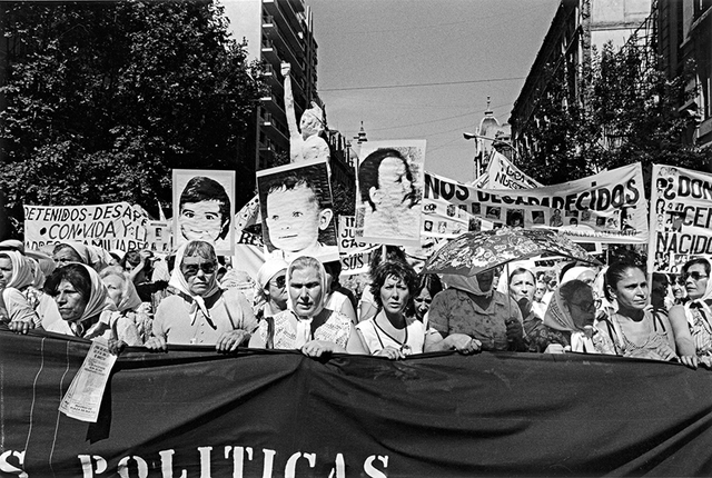 Marcha del pueblo por la democracia y la reconstruccion