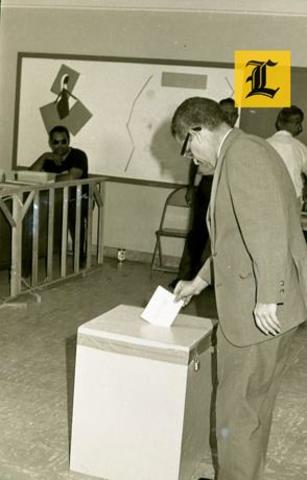 Colombianos acuden a las urnas