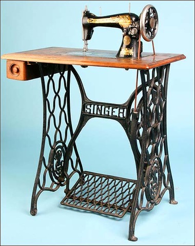 maquina de coser: Thomas Saint