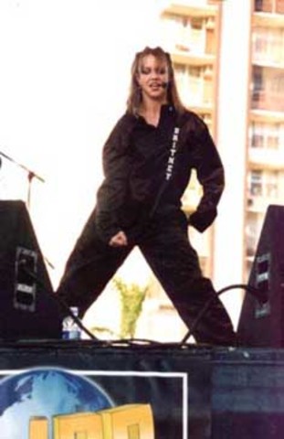 Y Wing Ding Festival