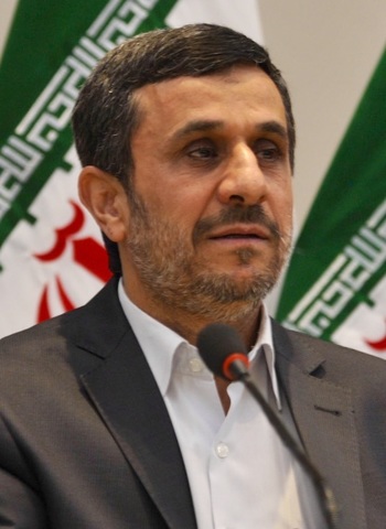President Ahmadinejad makes unprecedented official visit to Iraq