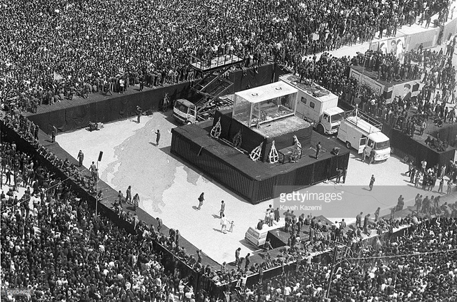 Ayatollah Khomeini Dies