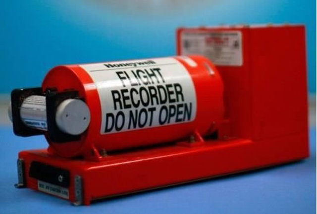 Salen a la luz las grabaciones de la caja negra