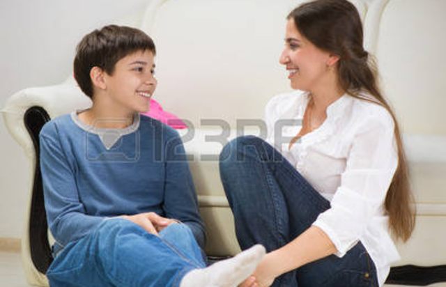 le tenia demasiado miedo así que se lo confeso a su mamá