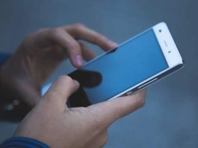 Y A ESTRENAR SE DIJO