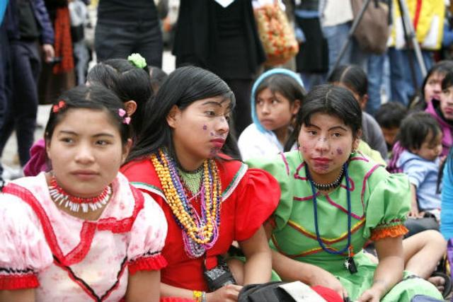 Muchas Familias Embera se tomaron el Parque Tercer Milenio durante 5 meses para exigir la restitución de sus derechos ante el Estado
