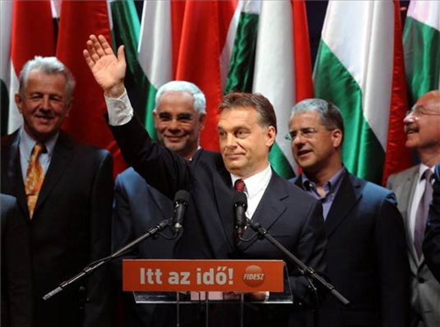 Kétharmados többség