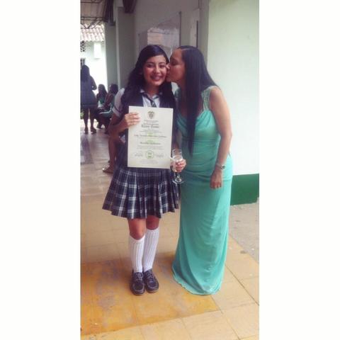 GRADO DE BACHILLER DE MI HIJA