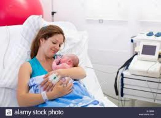 Sanubar gives birth to Hassan's son