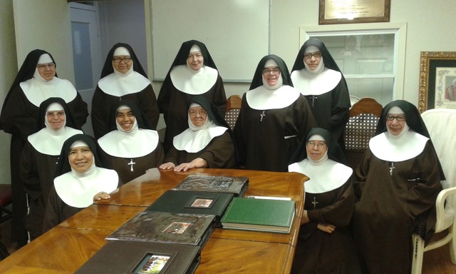 LAS HERMANAS CAPUCHINAS