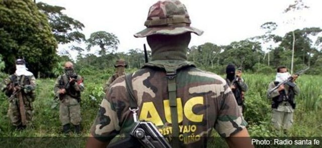 Las autodefensas se movilizaron del Urabá antioqueño hacia el choco y Risaralda (ICBF, 2009).