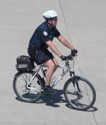 new york police on bikes