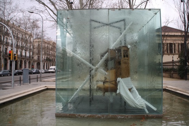 Escultura dedicada a Picasso (Antoni Tapies)