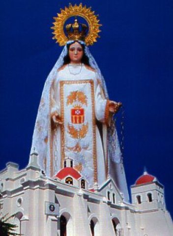 Se produce un terremoto que durante cuarenta días se hizo sentir en Santo Domingo, por lo que la Real Audiencia y el Ayuntamiento declararon la Virgen de las Mercedes, patrona de la ciudad y de la isla