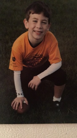 De niño, me gusta el fútbol americano de bandero.