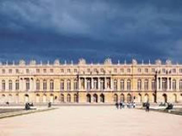 Louis XIV palace of versilles was completed