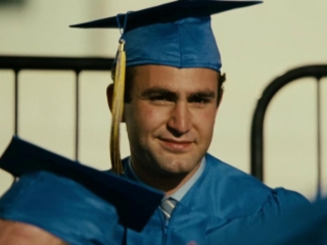 Baba and Amir arrive and settle in Fremont