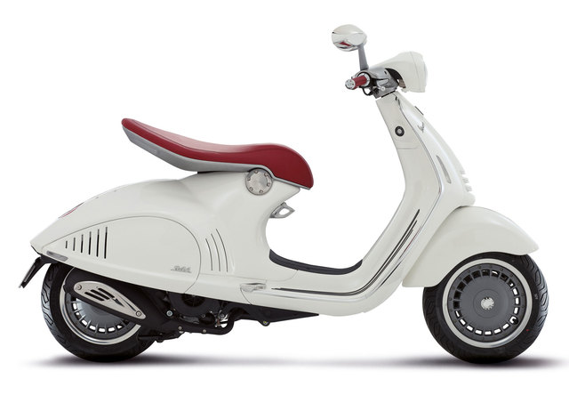 Vespa 946 (2012)