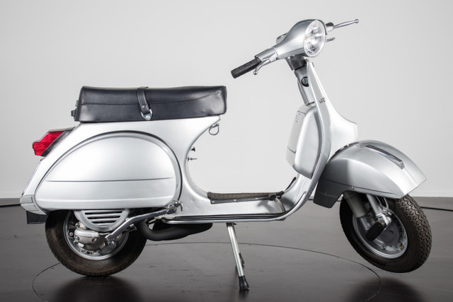 Vespa PX (1977)