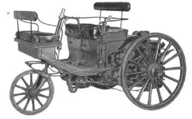 Nasce il motore a scoppio