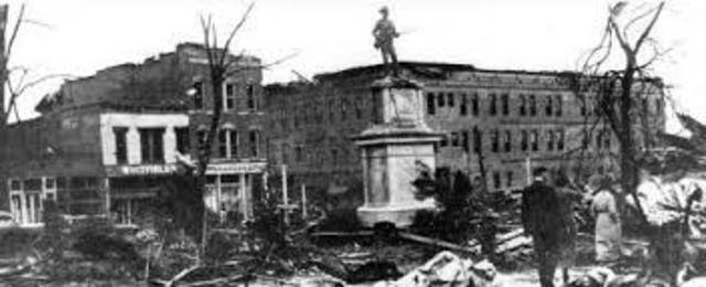 (1903) Tornado hit Gainesville
