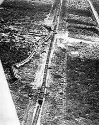(1944) 47 railroad workers died in train derailment in Stockton.