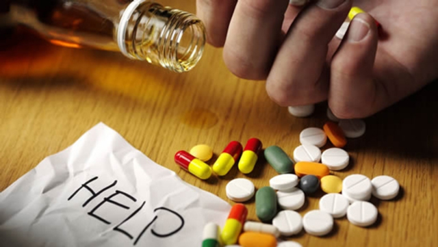 CASOS DEL SUICIDIO A CAUSA DEL BULLYING