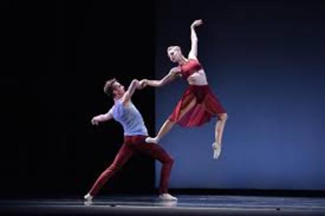 Anna tanzt mit Richard