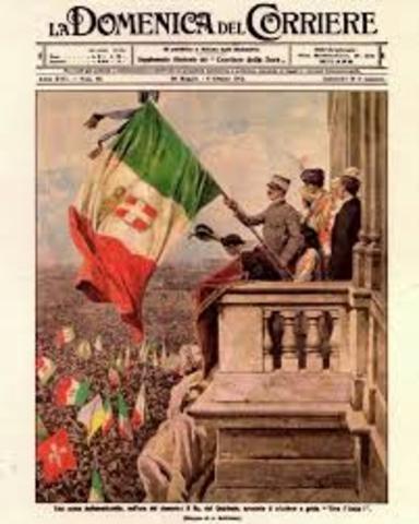 Italy declares war on Austria-Hungary