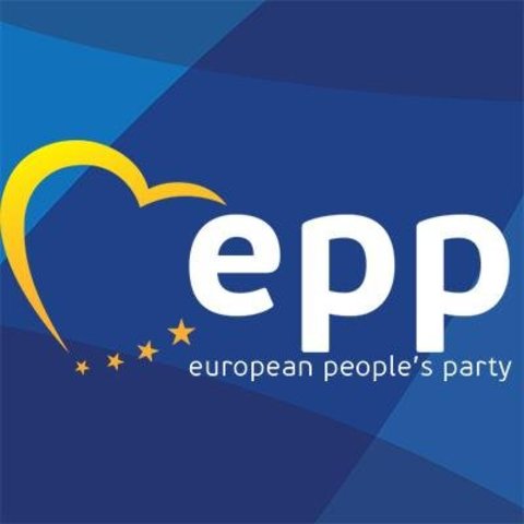 Európai Néppárt (EPP) tagja