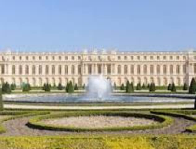 Louis XIV palace of versilles was completed