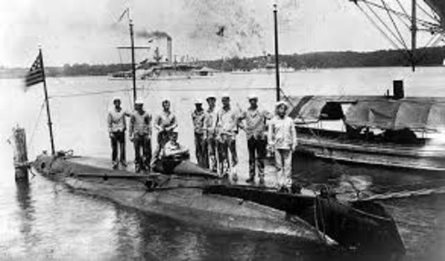 German's Limit Submarines