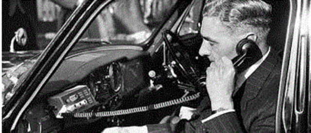 Teléfonos instalados en autos