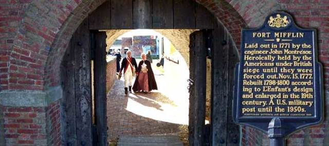 British capture Fort Mifflin, PA