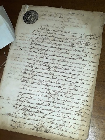 Juicio contra un  maestro por enseñar ideas sobre el materialismo