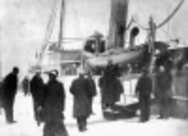 Folket velger monarki som styreform