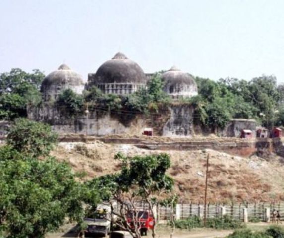 Zbourání Báburovy mešity