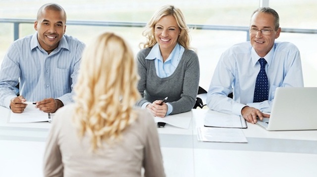 Második körös interjú megtartása