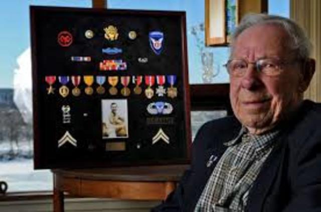 Frank Buckles go's over sea's