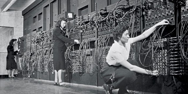 LA "ENIAC" LA PRIMERA COMPUTADORA CON PROPOSITOS GENERALES