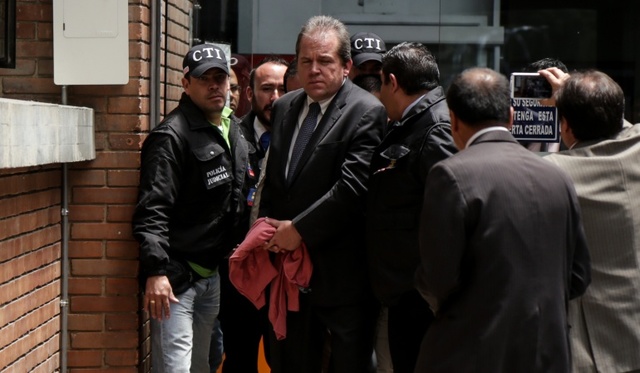 Capturan a dos empresarios