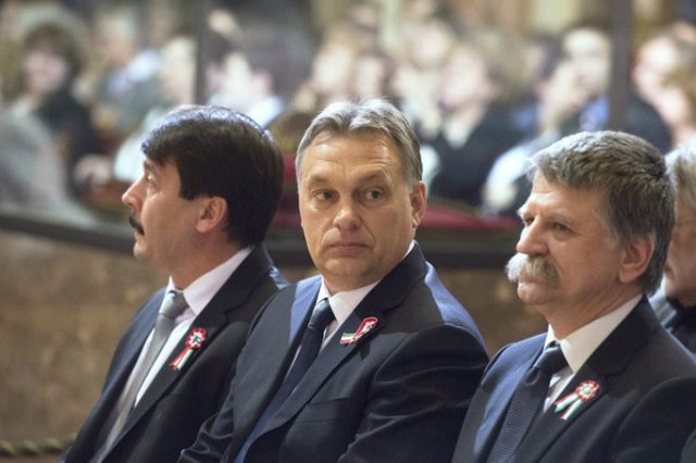 Pártelnök - Miniszterelnök