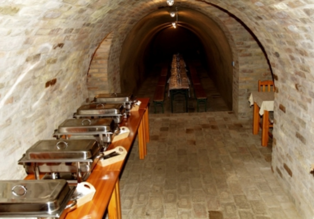 Borvidékek Hétvégéje Fesztivál - Monori Pincefalu