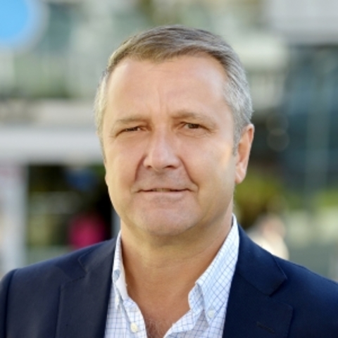 Molnár Gyula a párt elnöke