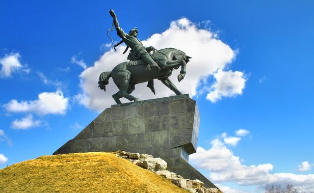 Открытие памятника Салавату Юлаеву