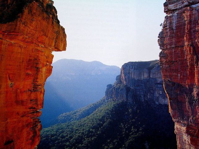 Odkrycie przez Pawła Edmunda Strzeleckiego Gór błękitnych