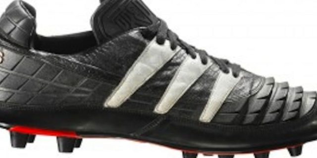 Resistencia al agua y colores en los nuevos calzados de fútbol