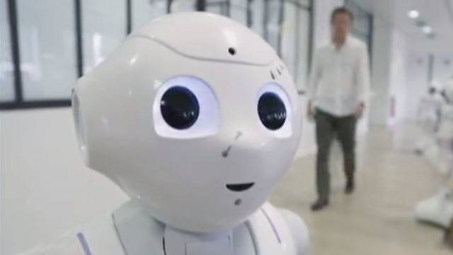 Le robot humanoïde Pepper inventé par une entreprise française
