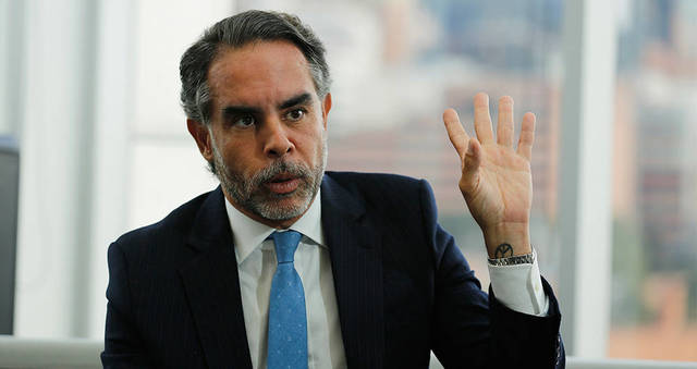 La despachada de Benedetti contra el fiscal y Vargas Lleras