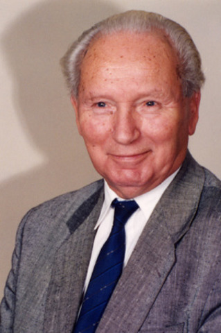 Füzessy mosolya eltűnik